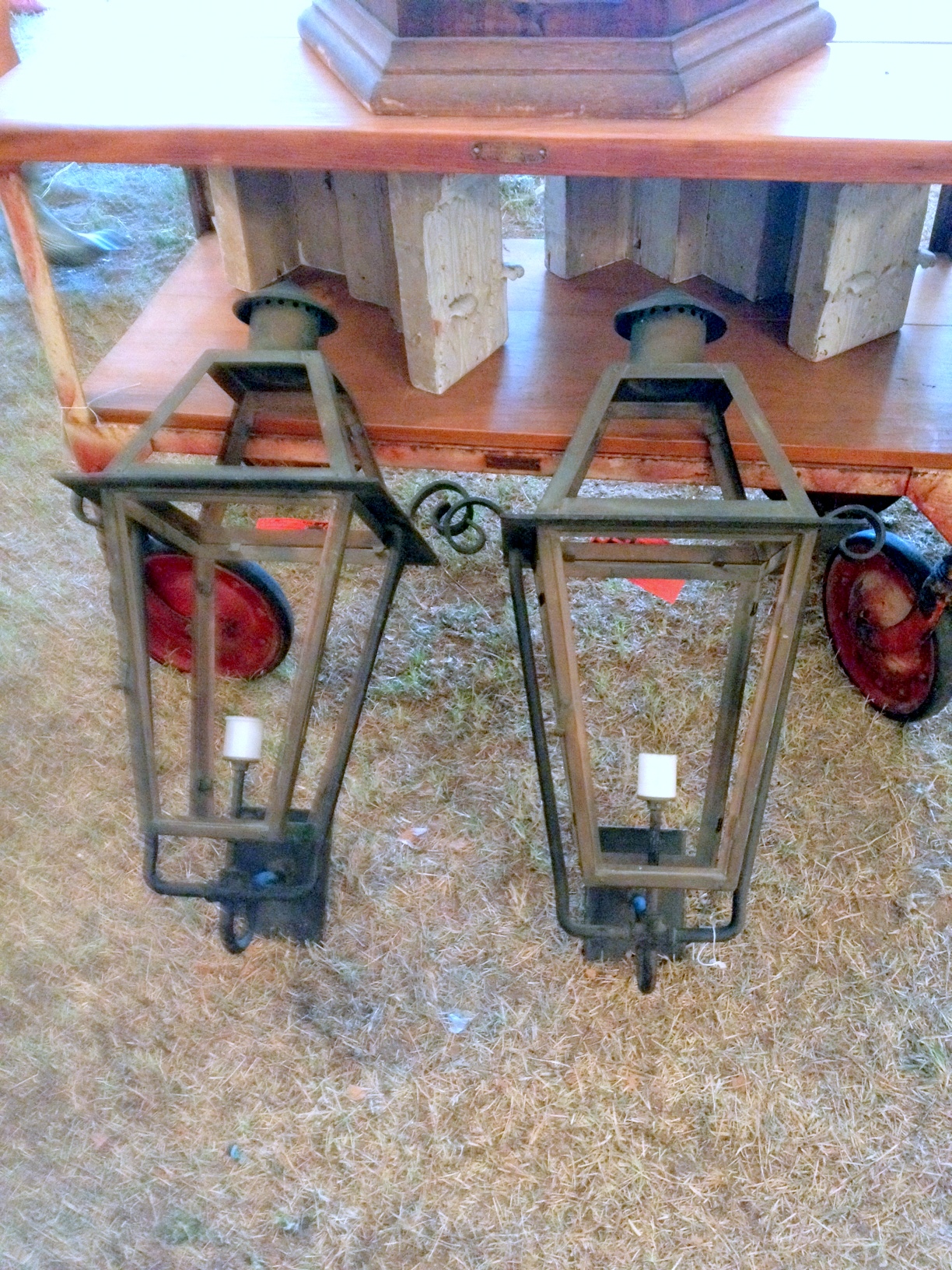 照片(2).JPGpairlanterns.jpg