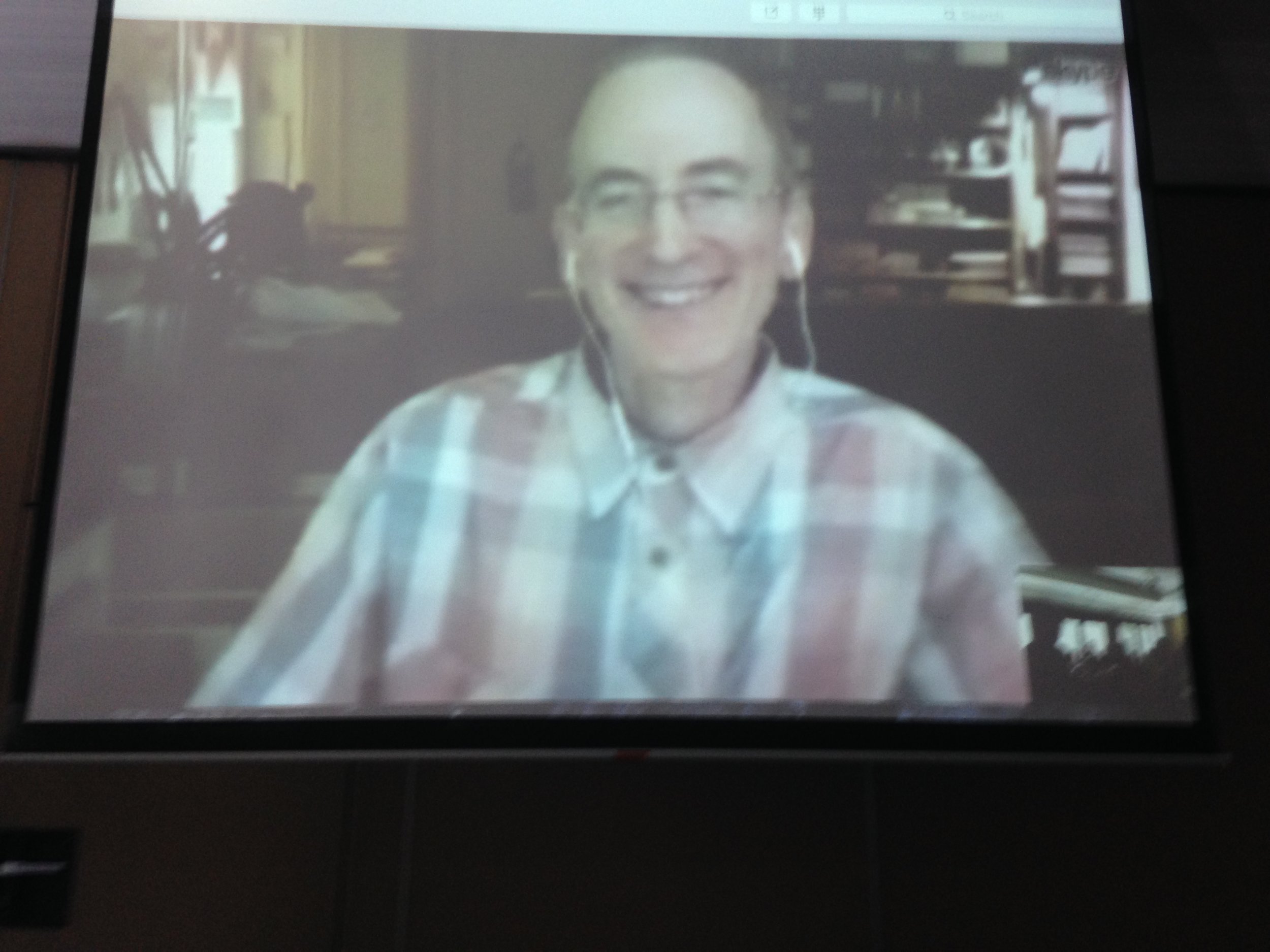 来自美国的Paul Skyping