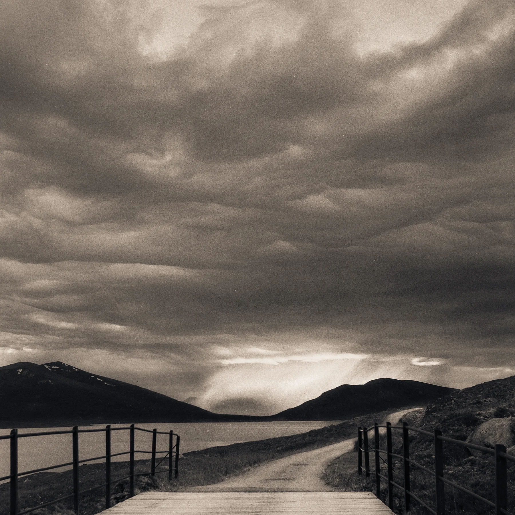 范尼希湖| WeltaflexTLR | Fomapan |特里斯坦·艾奇森
