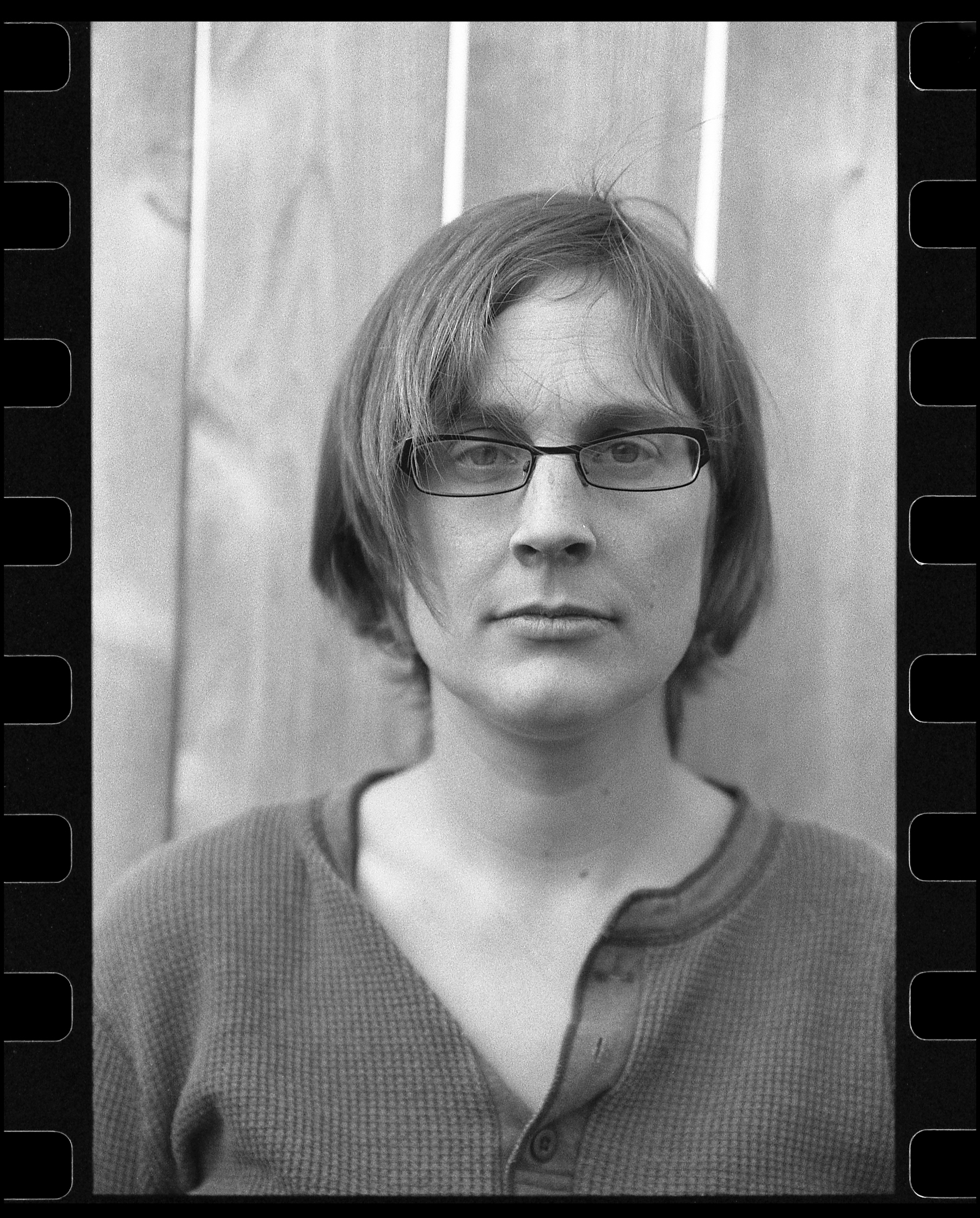 凝视宾得MZ-L | Ilford HP5 Plus |科尔顿·艾伦