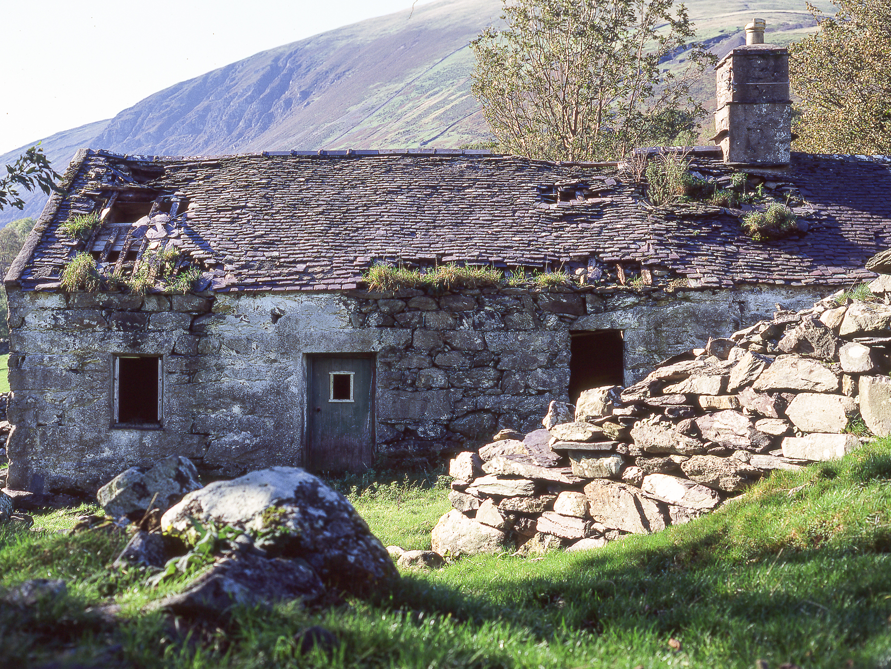 山间小屋|勃朗尼卡ETRSi | Zenzanon 75 | Velvia |罗伯特·罗