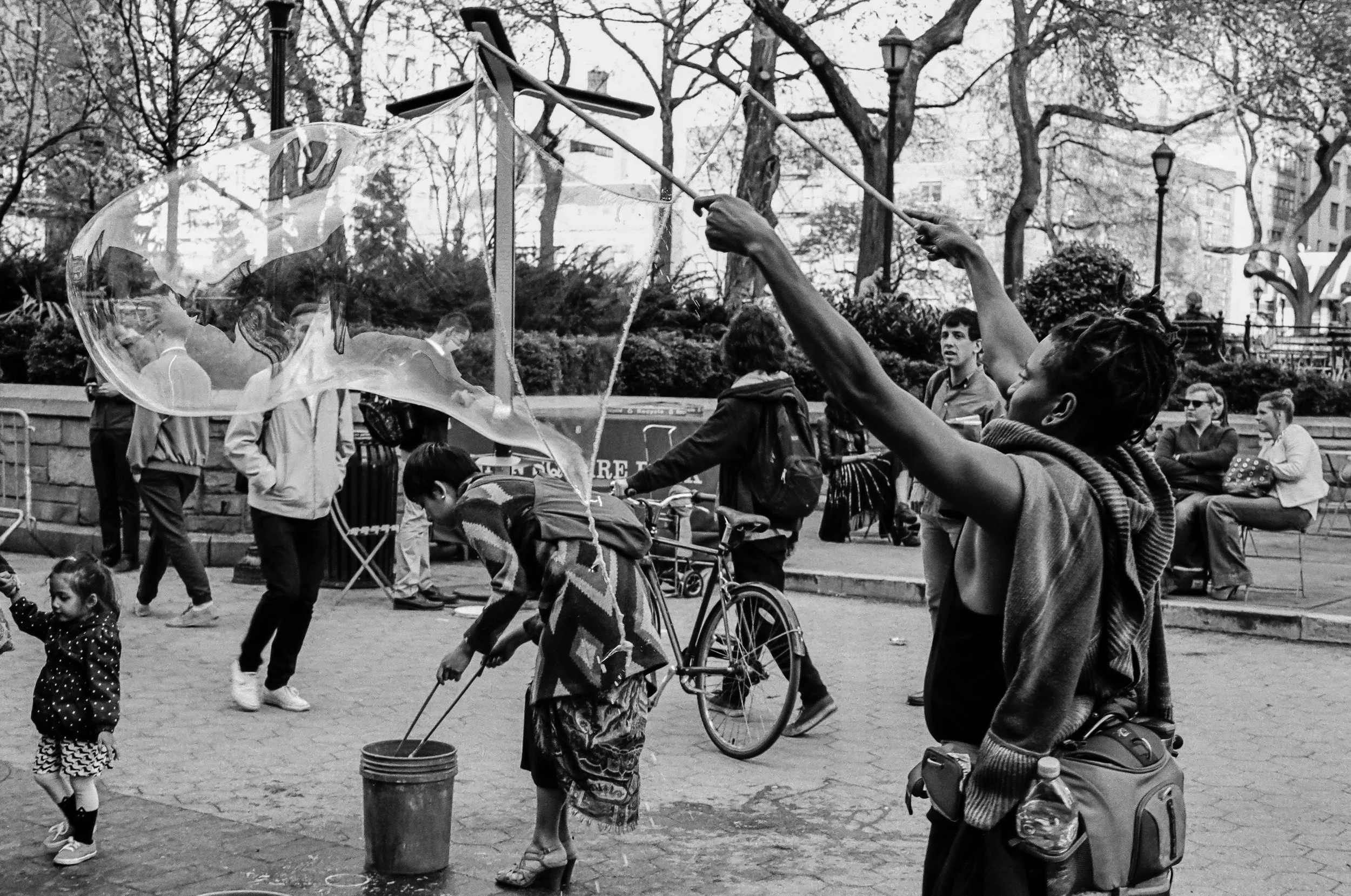 气泡在风中|徕卡M6 | Summilux 50 1.4 | TriX 400 |迈克尔·福塞特