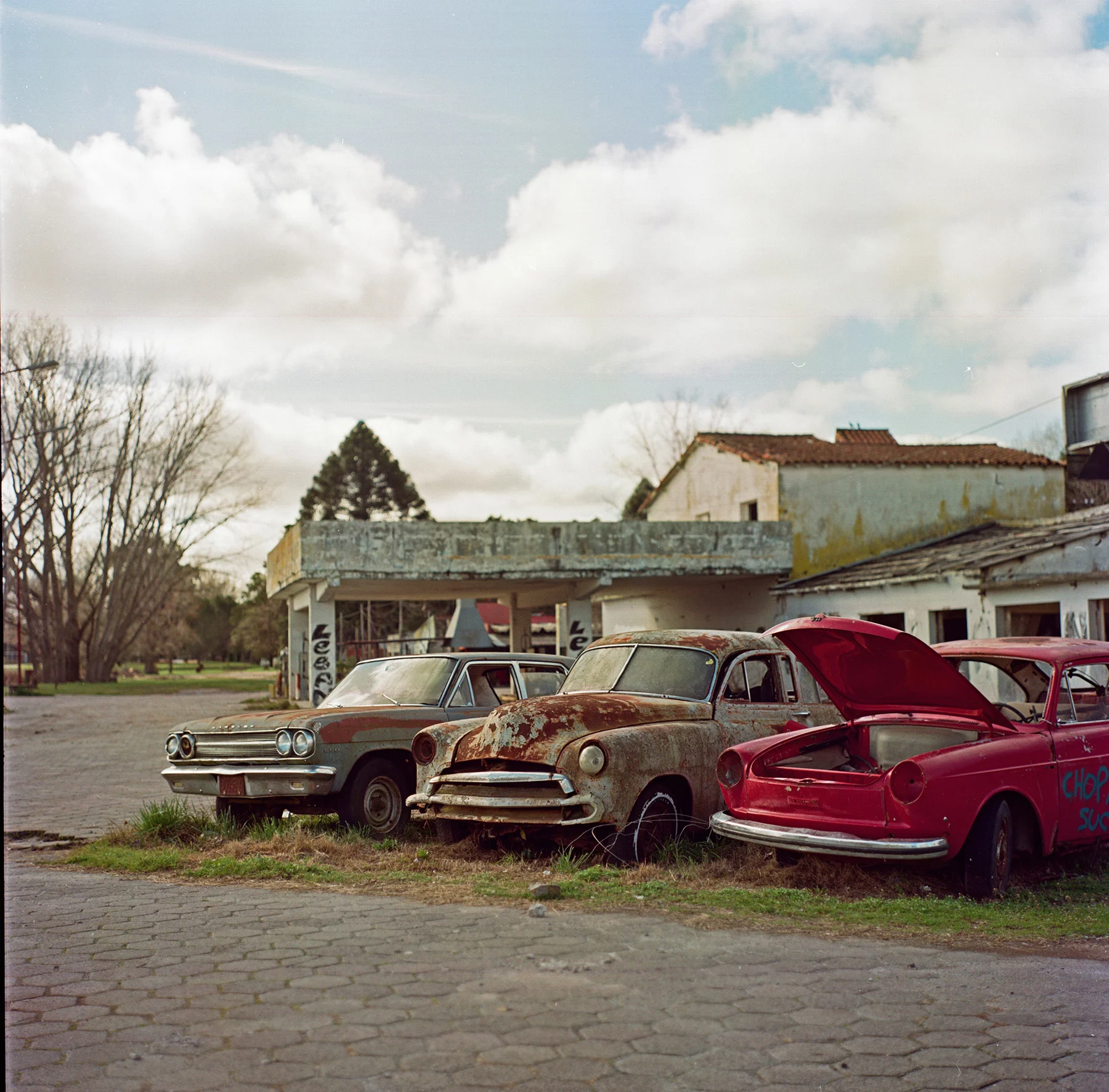 Anibal Amoreo |被遗忘的三重奏Bronica S2A,Nikkor-P 75mm f2.8 | Portra160
