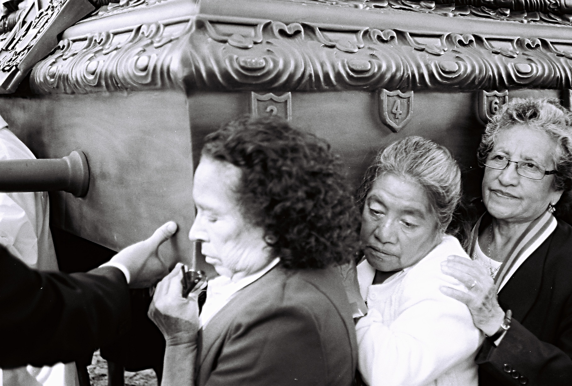 坚持安提瓜危地马拉传统|奥林巴斯35RC | Acros 100 |费尔南多·鲁伊斯