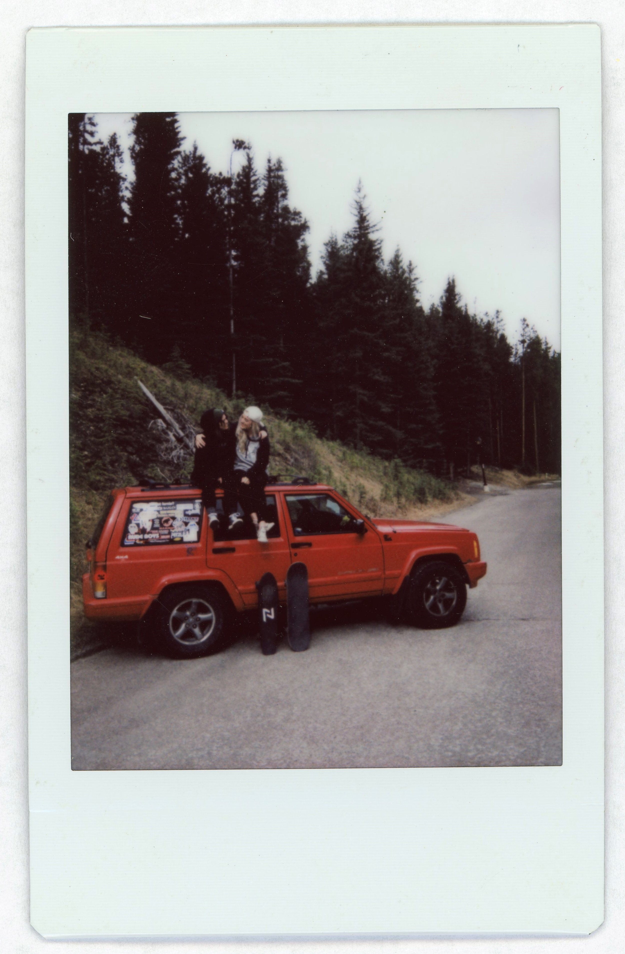 我的吉普车的名字叫扫罗,我们一起去加利福尼亚富士Instax Mini |露西·卡林