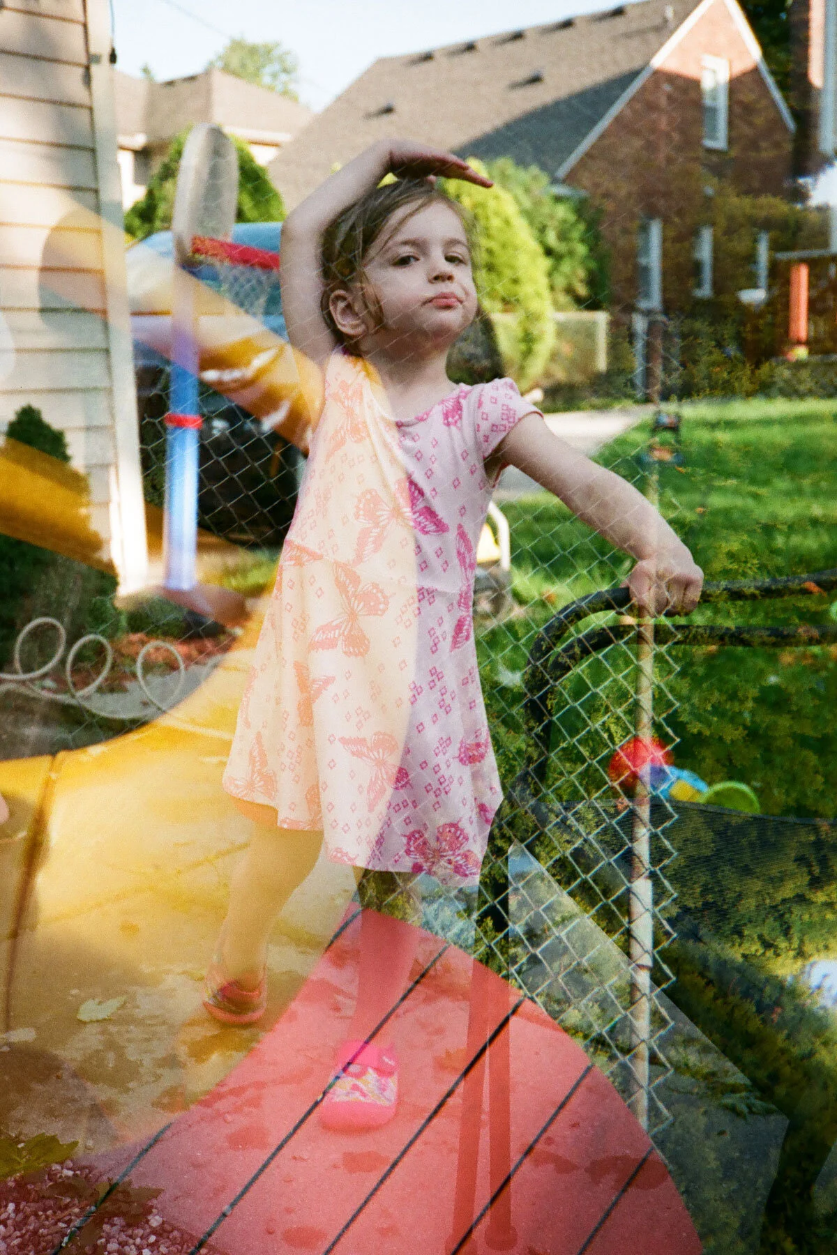 凯蒂·格雷格里(Katie Gregory)-MotherDaughterSwap_FujiDisposableCanonRebel2000_KatieMollon.jpg