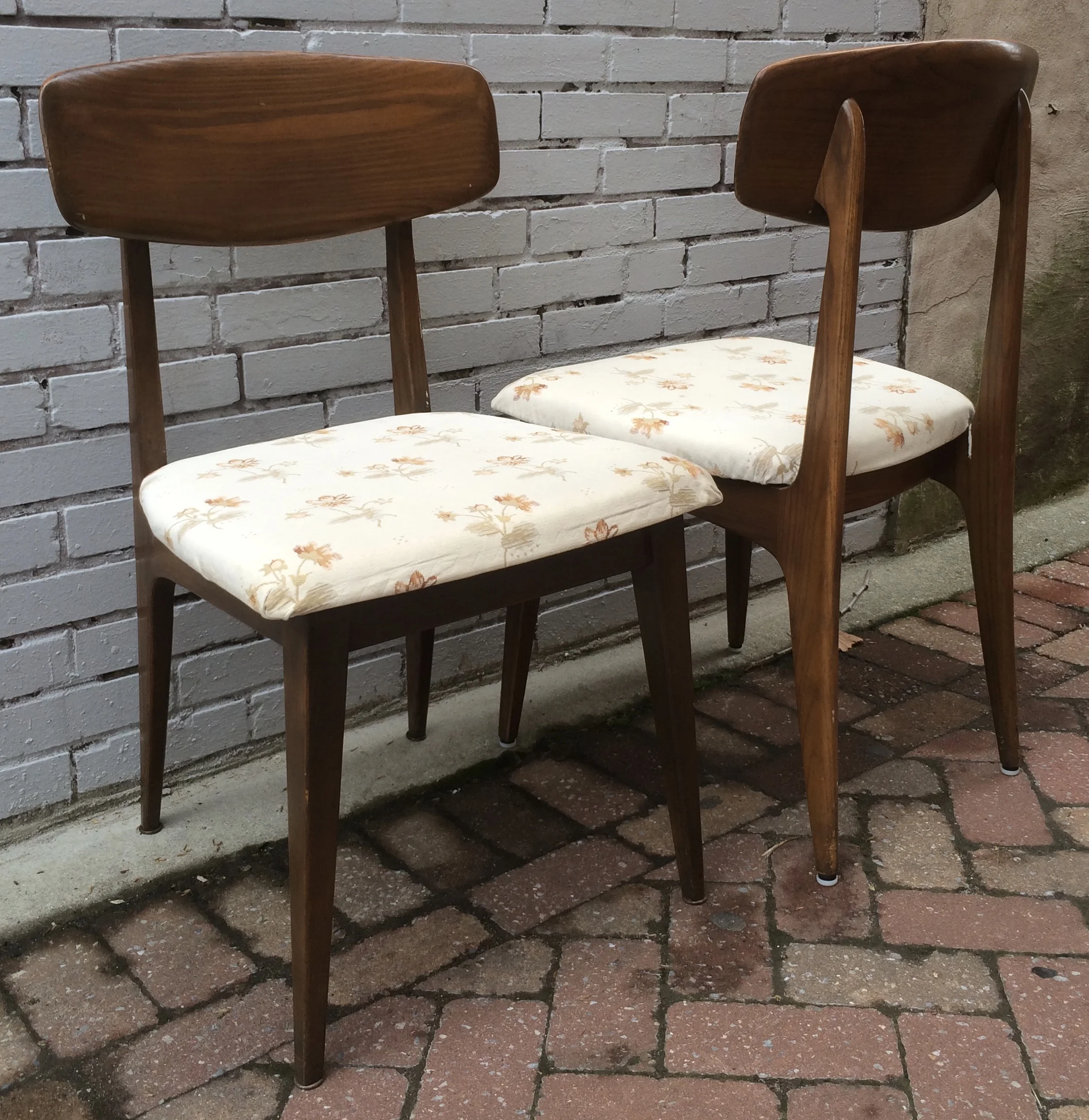 Heywood Wakefield Dining Chairs Set Of Five Dig This