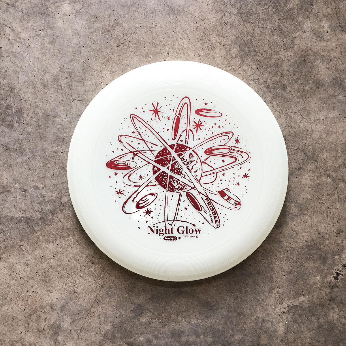 wham o glow in the dark frisbee