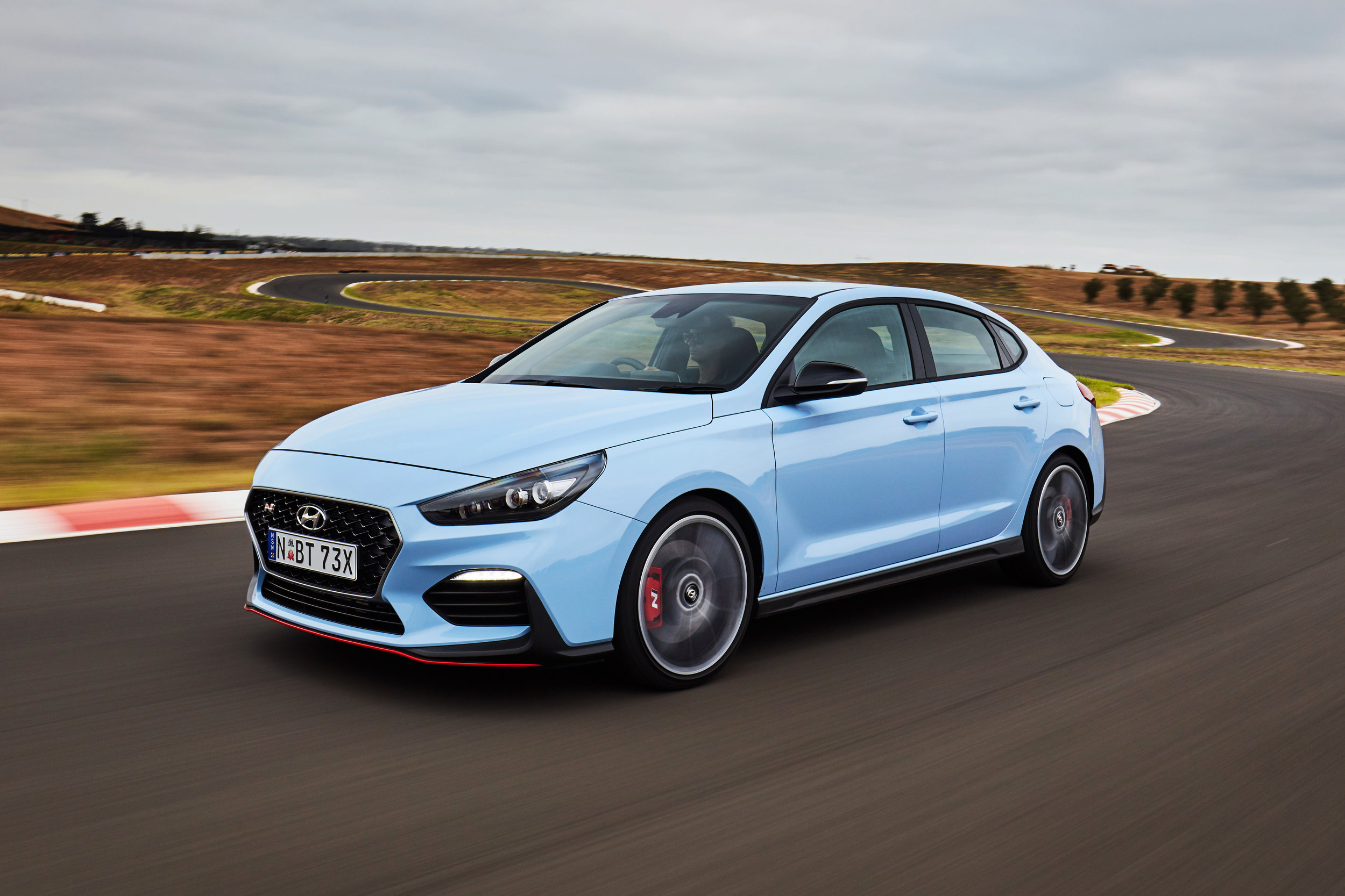 i30 Fastback N-16.jpg