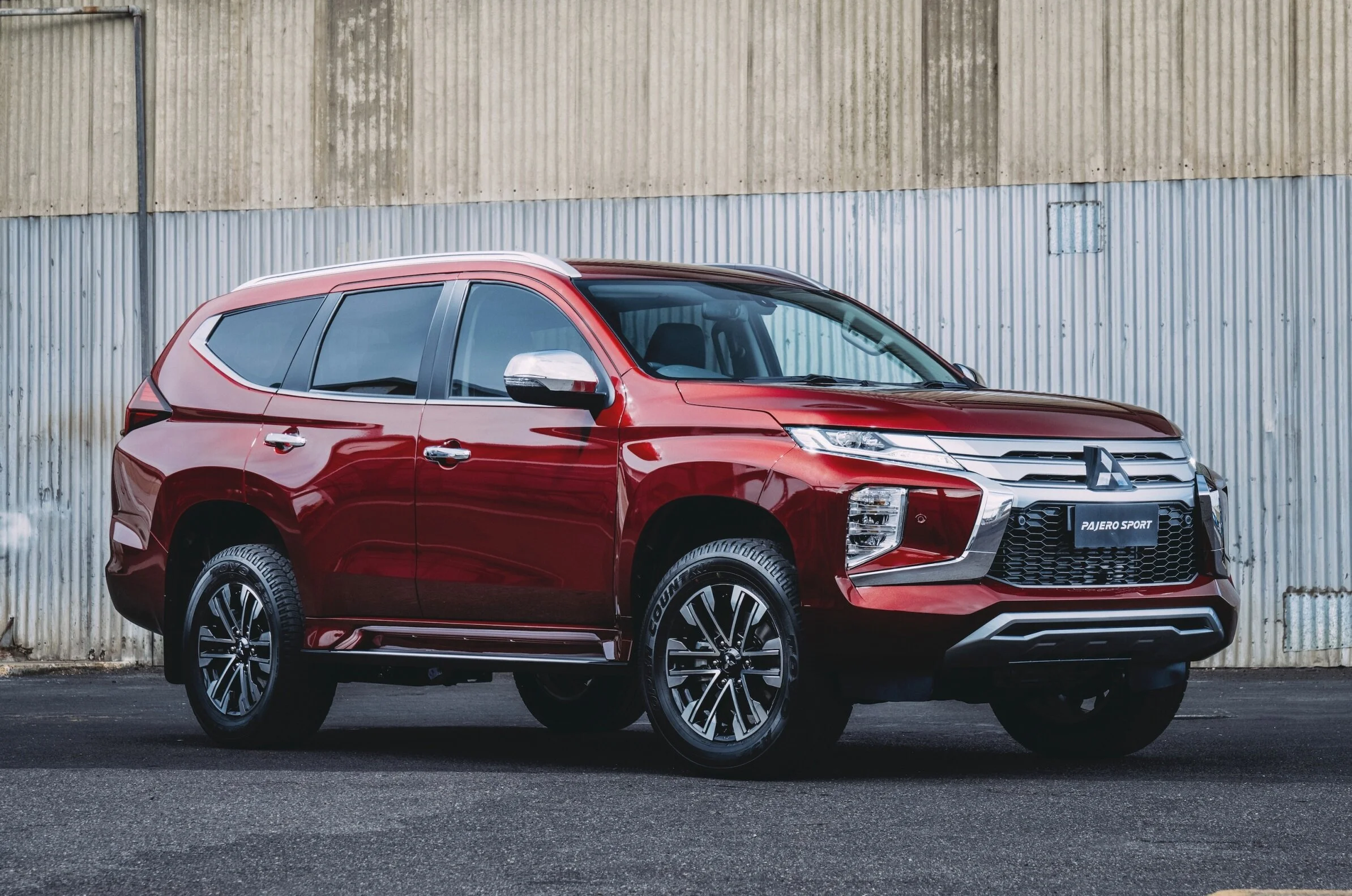 PajeroSport002.jpg