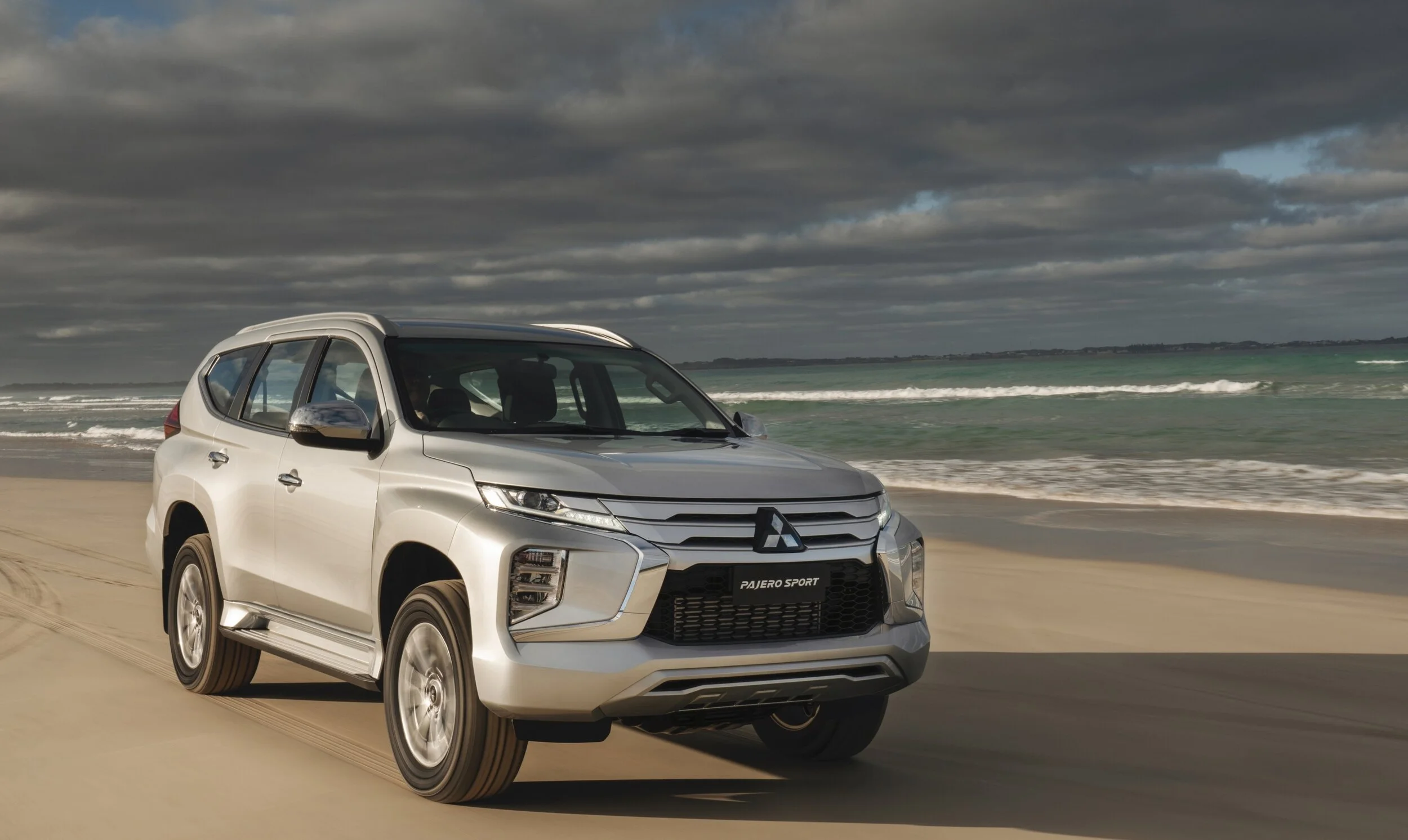 PajeroSport137-small.jpg