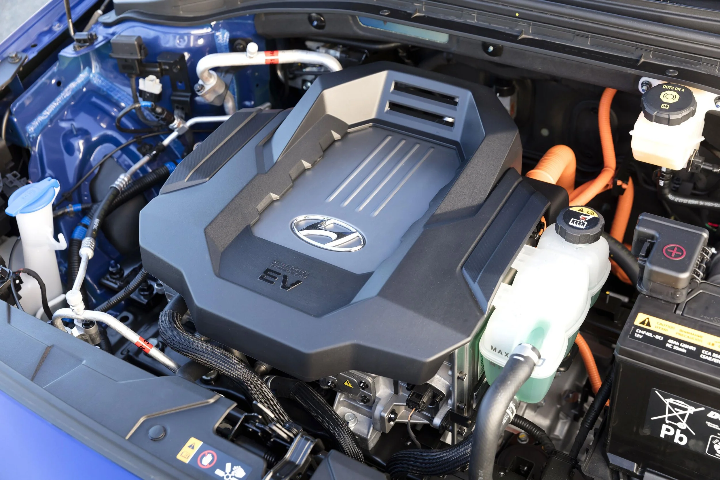 2019IONIQElectricPremium-82(1).jpg