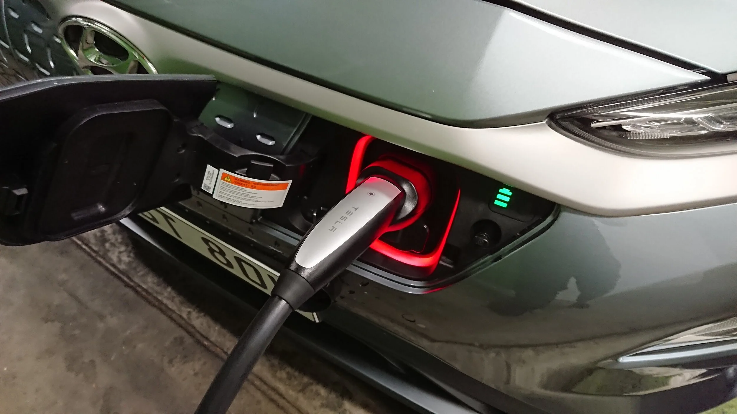 kona plug.jpg