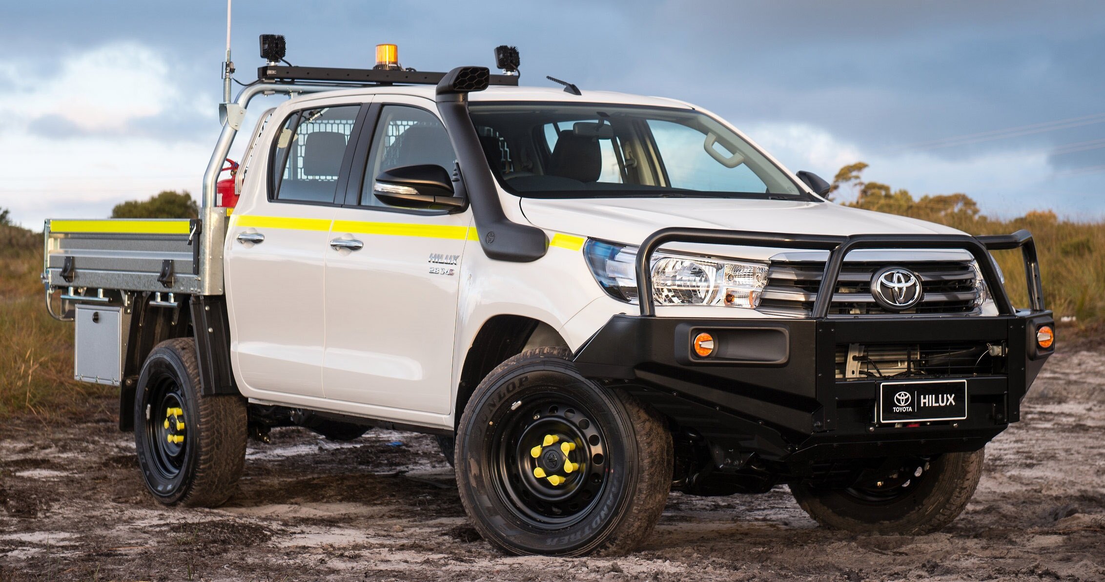 15HiLux-78hr.jpg