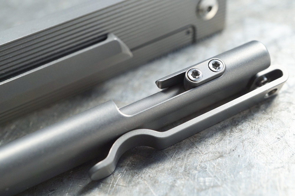DC Oval 2 Bolt Ti.png