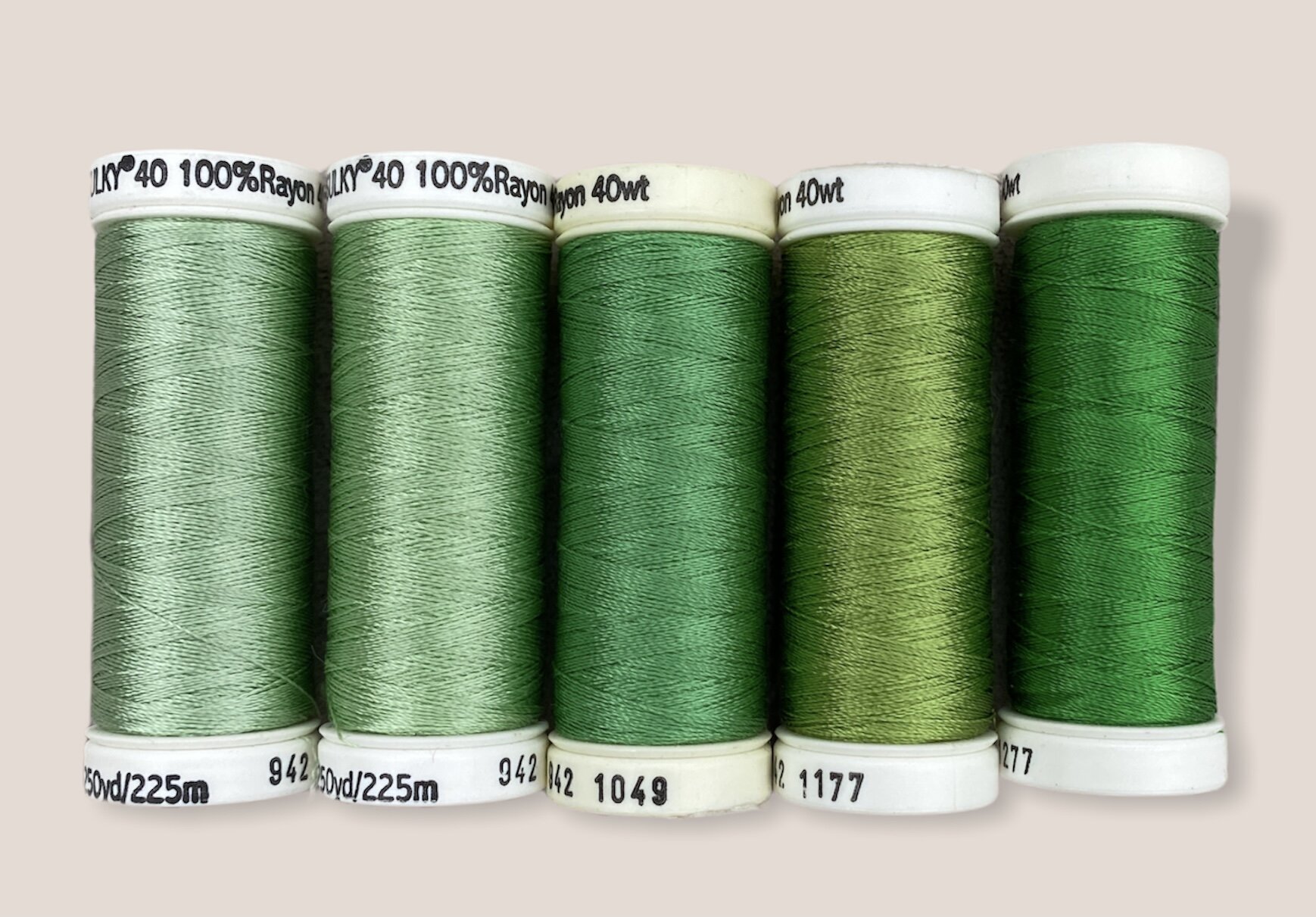 UL511 - Ultima™ 40wt Cotton Wrapped Polyester Emerald Green Thread