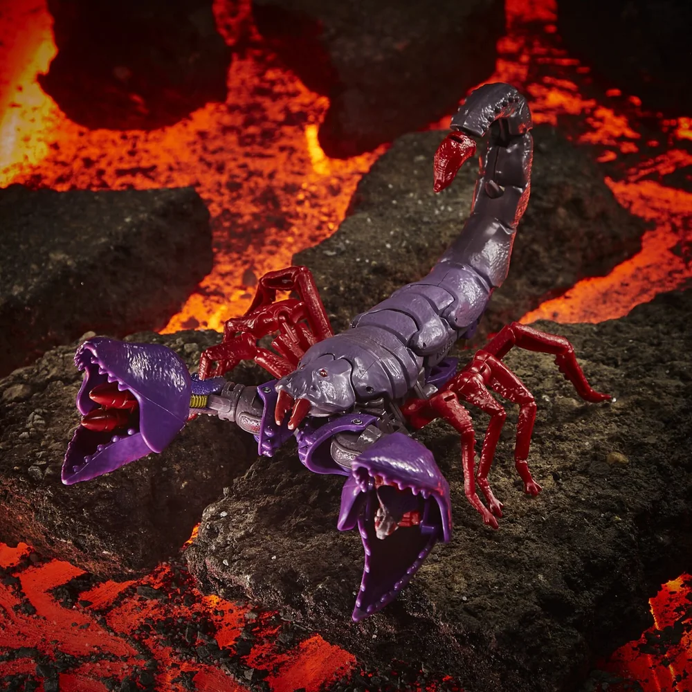 F0677_DIO_TRA_GEN_WFC_K_DELUXE_Scorponok_4_Online_2000SQ.jpg