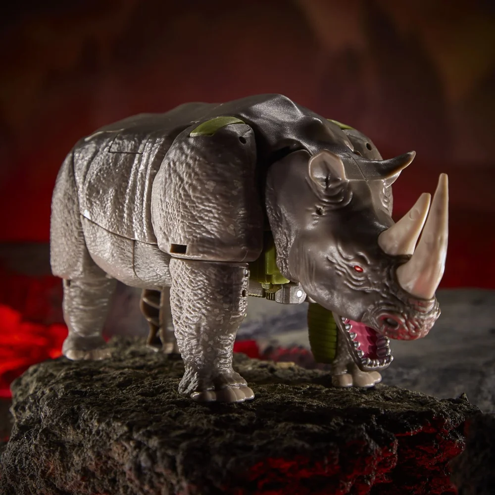 F0695_DIO_TRA_GEN_WFC_K_VOYAGER_Rhinox_10_Online_2000SQ.jpg