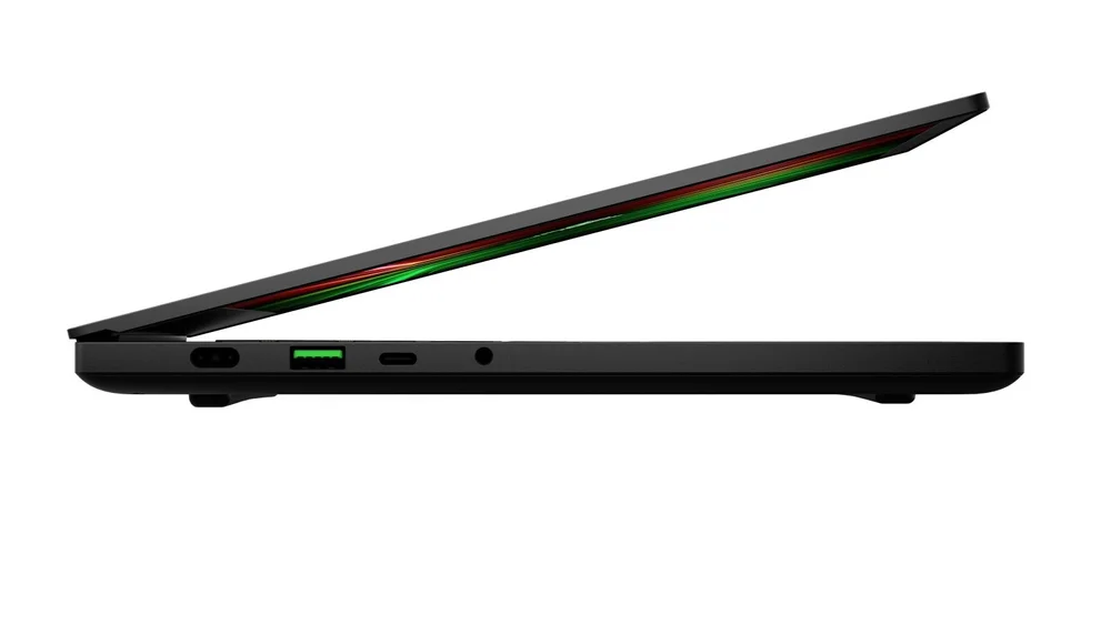 Razer Blade 14 - (2021) - 13.jpg