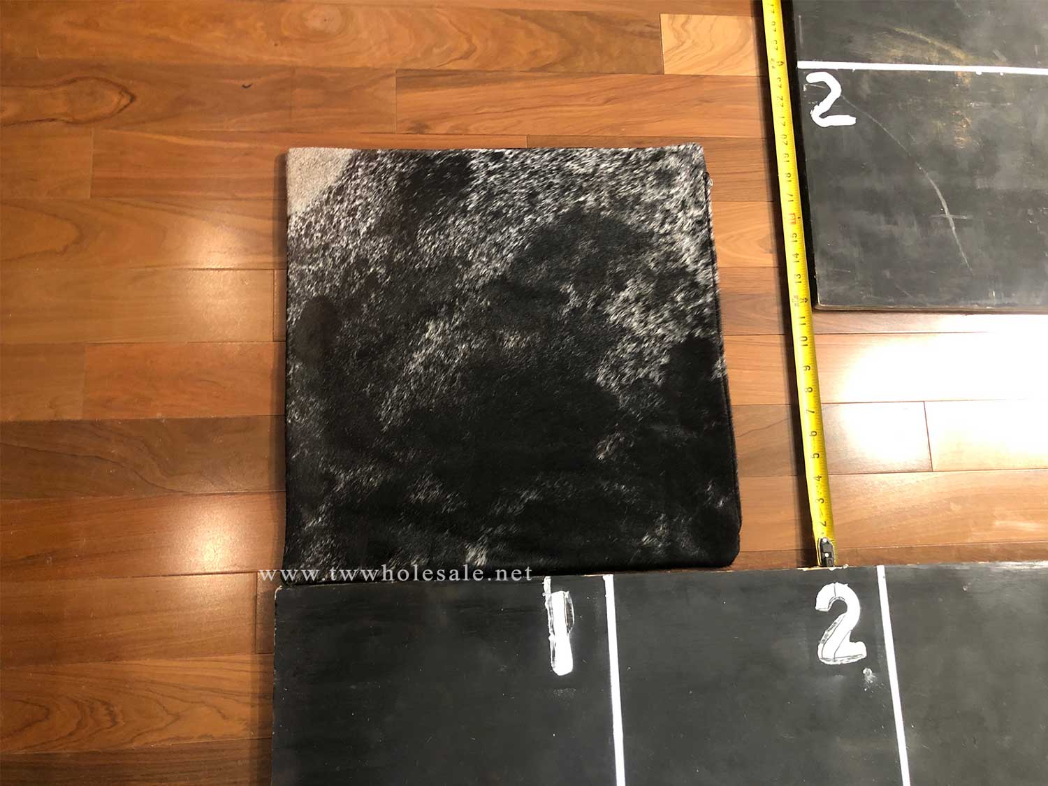 Cowhide Pillow Cover 1127 Tw Wholesale