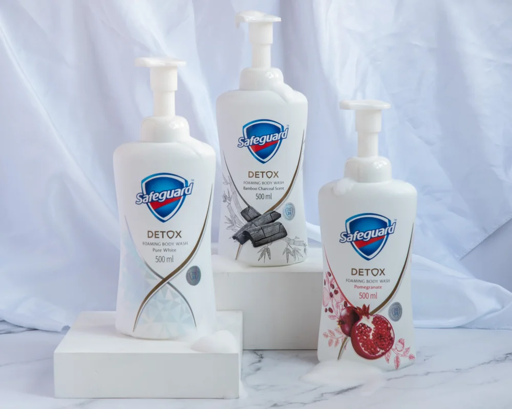 pv-safeguard-detox-foaming-body-wash-group-2.jpg
