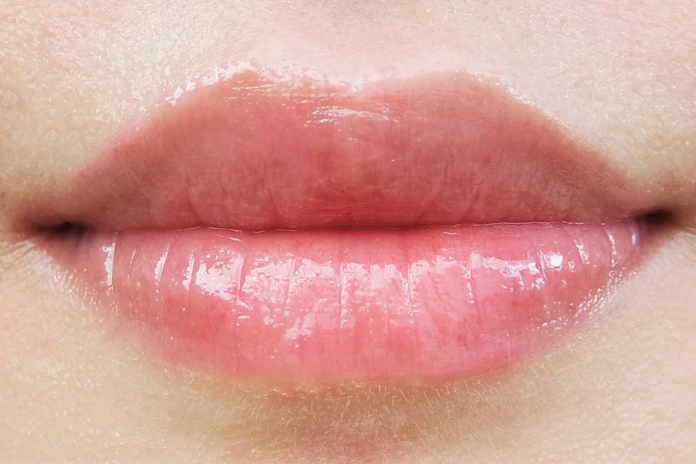 Blk Fresh Lip Treatment Oil lip swatch