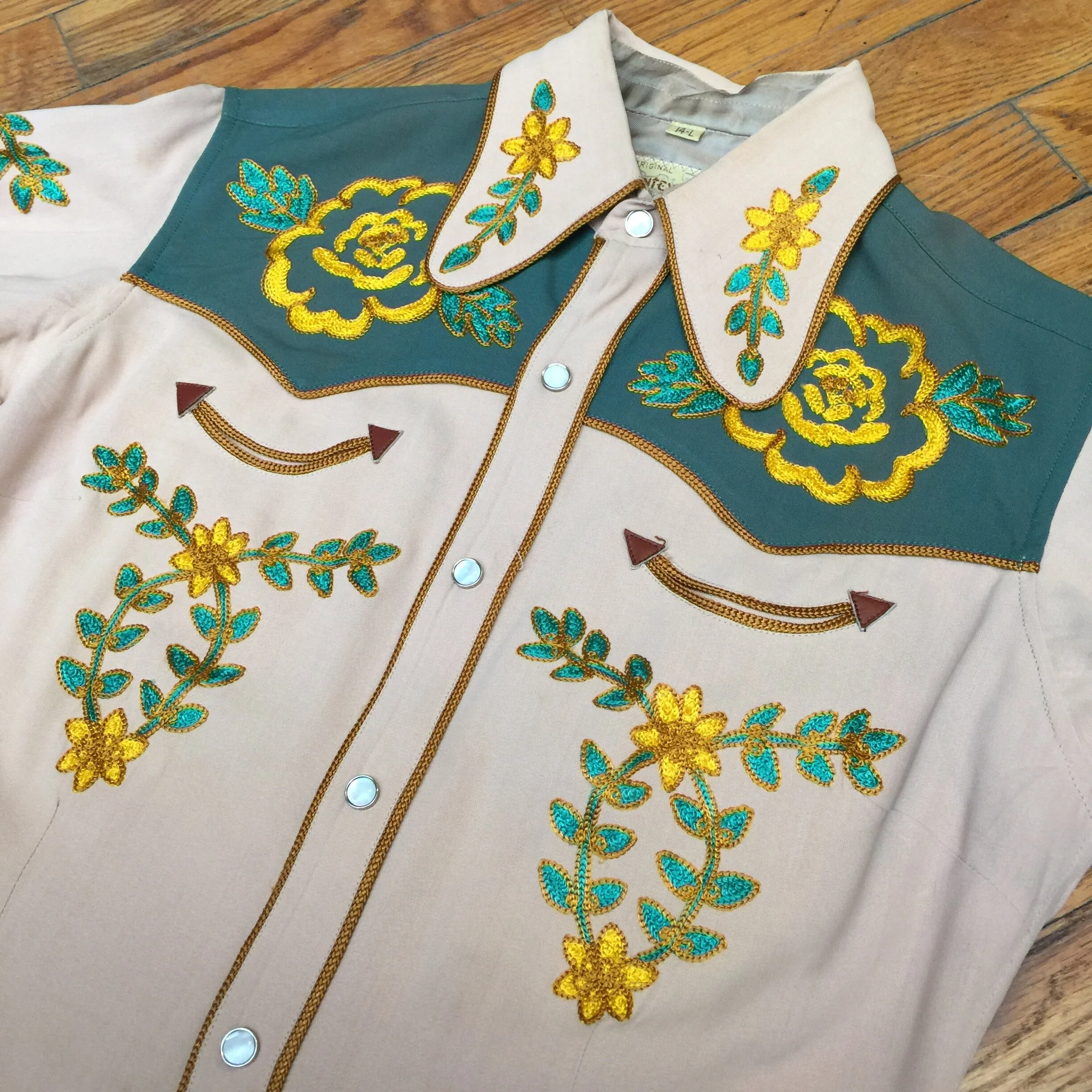 ヌキテパ Moss Rayon Full Embroidery Shirts Moss Rayon Lupinus Embroidery Shirts Dress | Pasand by ne