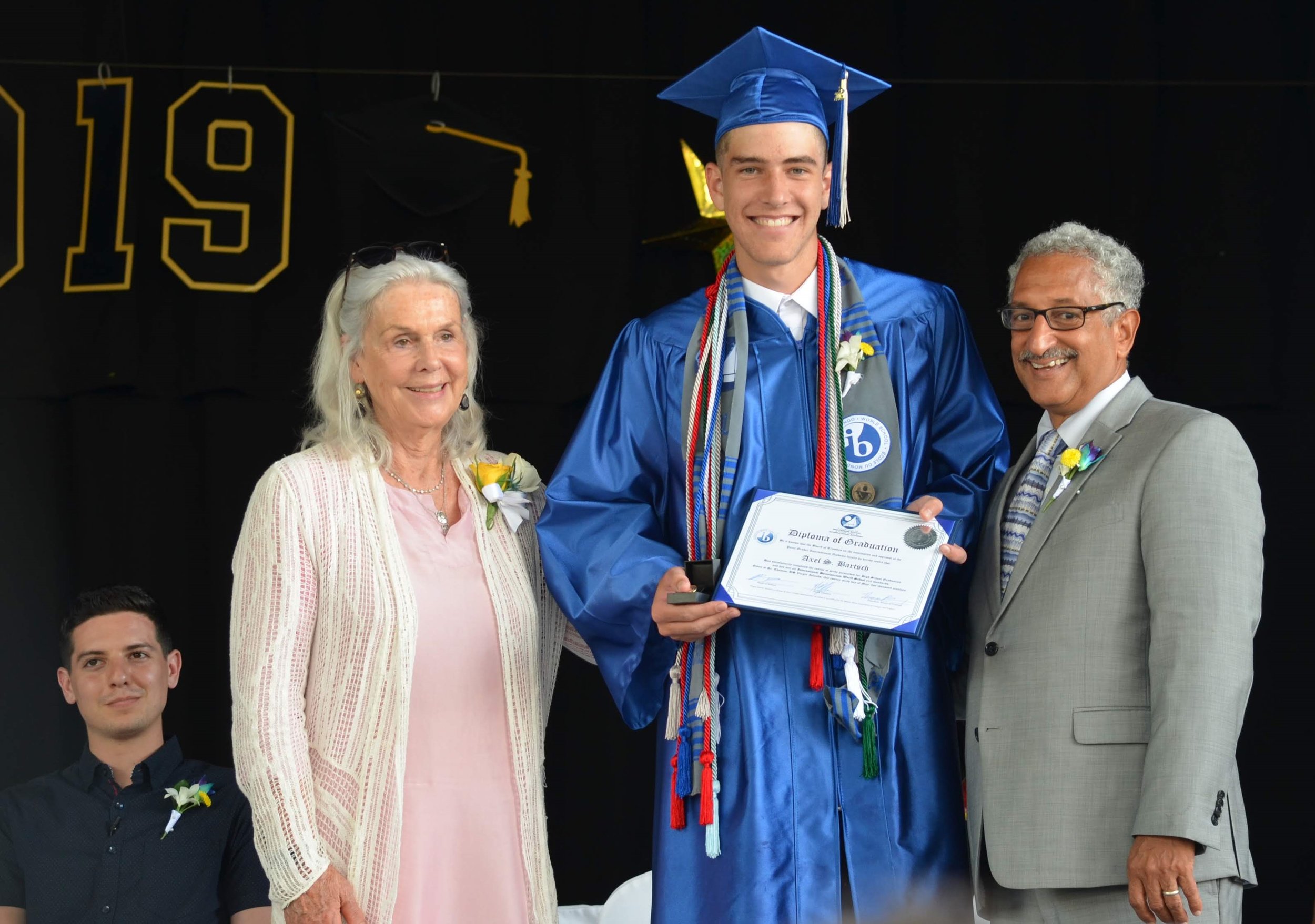 Salutatorian Axel Bartsch.