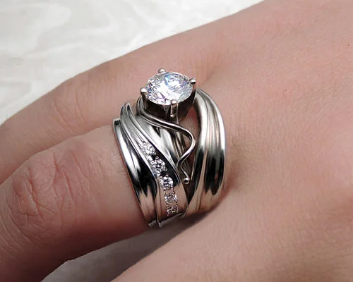 Amazon Com Wedding Ring Set Two Rings His Hers Couples Matching Rings Women S 2pc White Gold Filled Square Cz Wedding Engagement Ring Bridal Sets Men S Titanium Wedding Band Jewelry