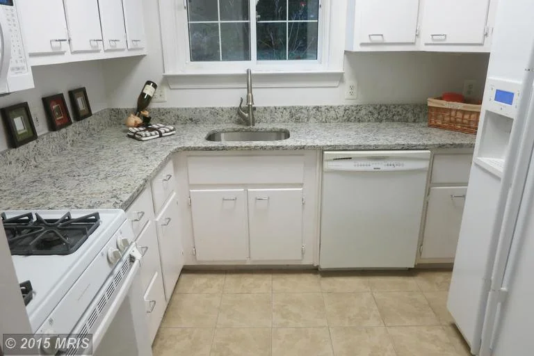 3743 Gunston Road Alexandria Va 22302 Parkfairfax Patio Level