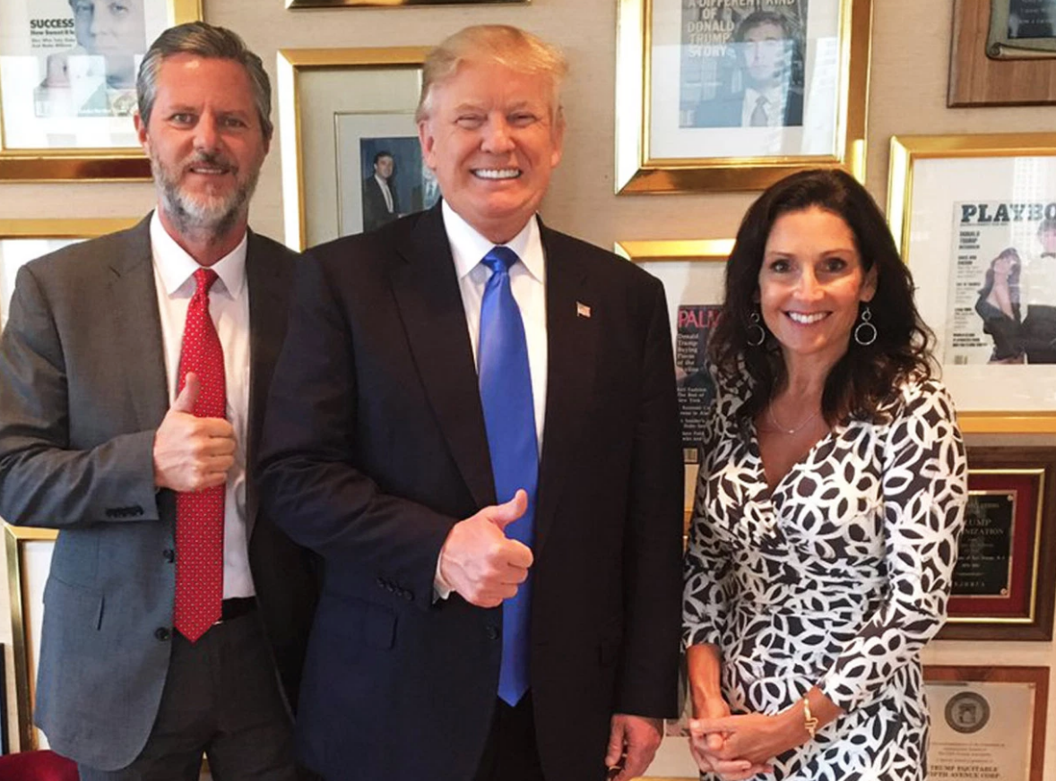 路透社:福音派主角小杰里·法威尔(Jerry Falwell Jr.)试图隐藏他发给妻子的淫荡照片?