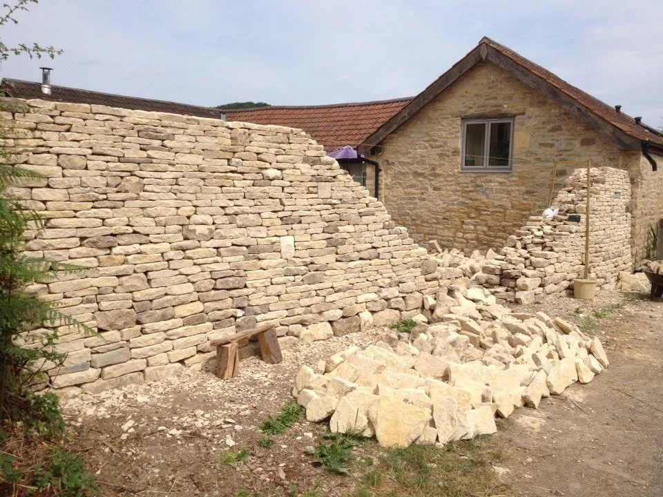 Dry Stone Walling in Stroud, Gloucestershire and the Cotswolds , Dry Stone Waller with over 35 years experience