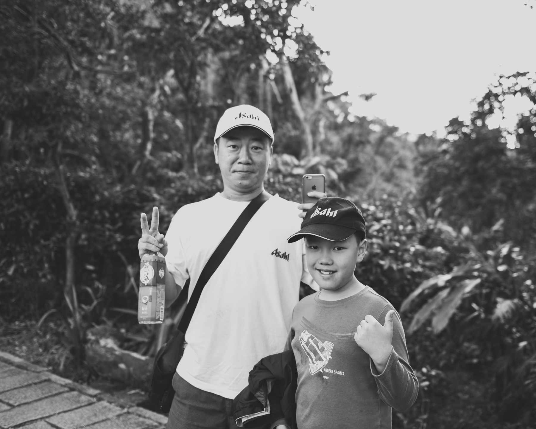 父亲和儿子b:w.jpg
