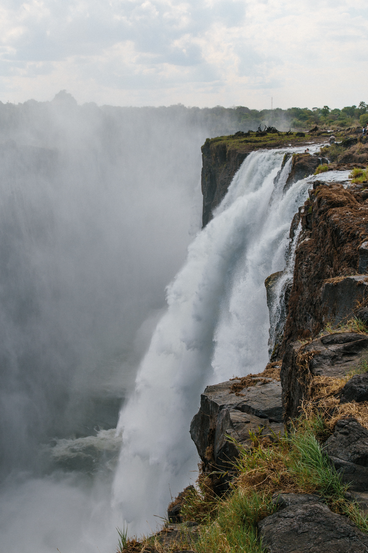 spiritedpursuit_leelitumbe_devilspool_zambia-6.jpg.