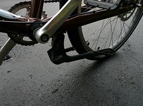 ursus kickstand