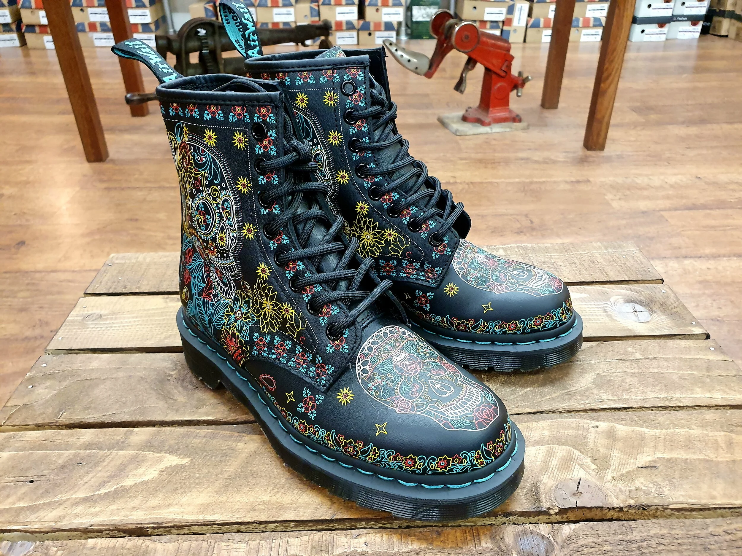 Dr martens day of the best sale dead