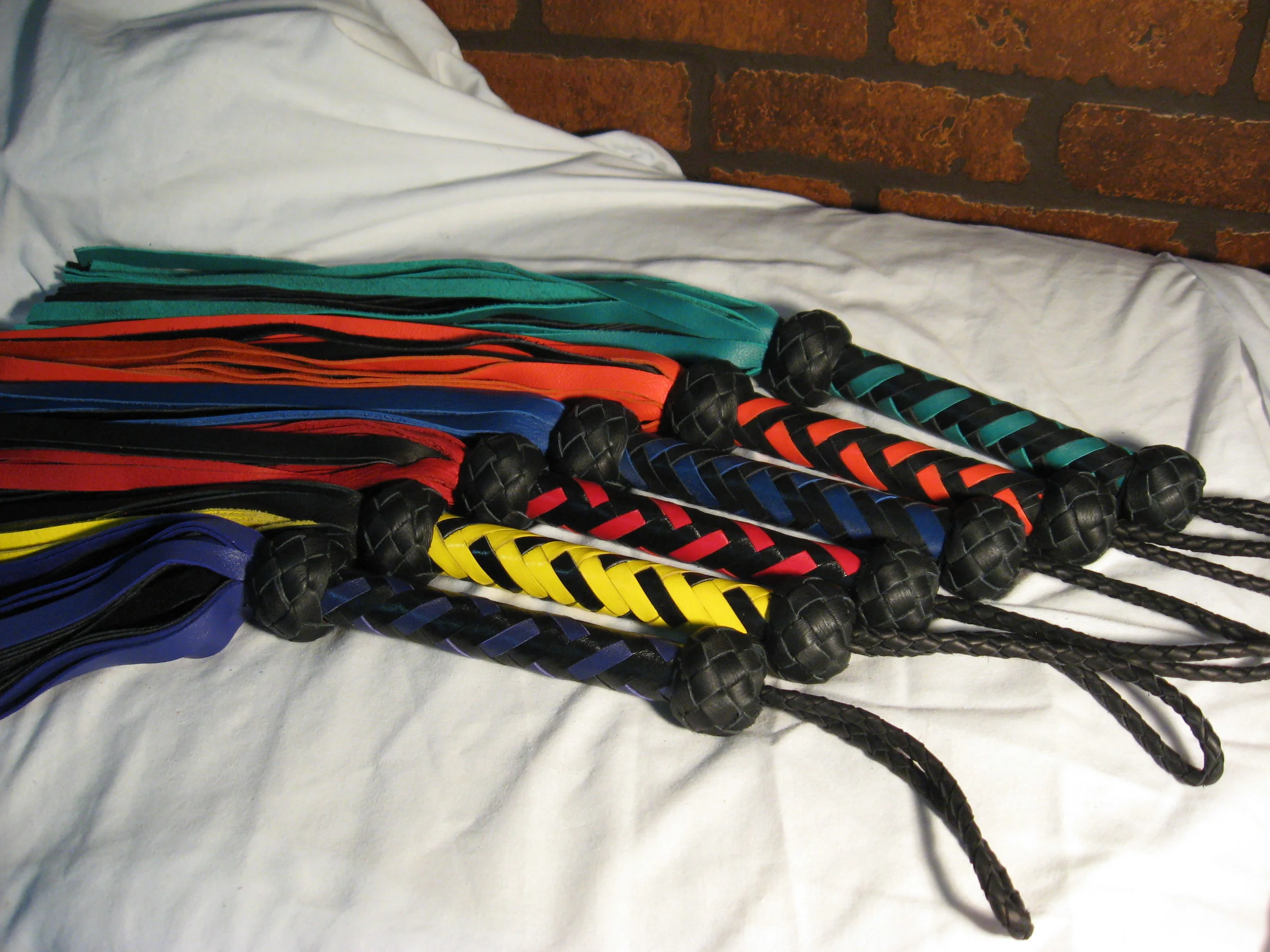 Deer Tanned Cowhide Flogger Rapture Floggers