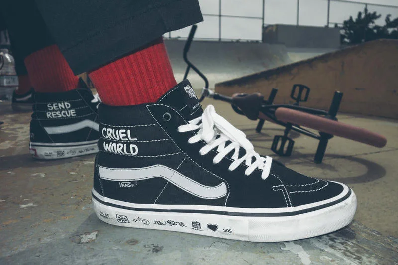 https_%2f%2fhypebeast.com%2fimage%2f2018%2f10%2fvans-cult-cruel-world-send-rescue-capsule-01.jpg