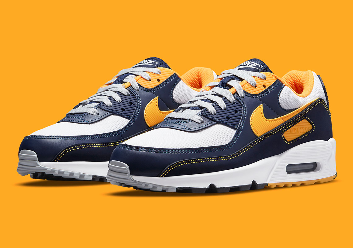 nike-air-max-90-michigan-dc9845-101-1.png