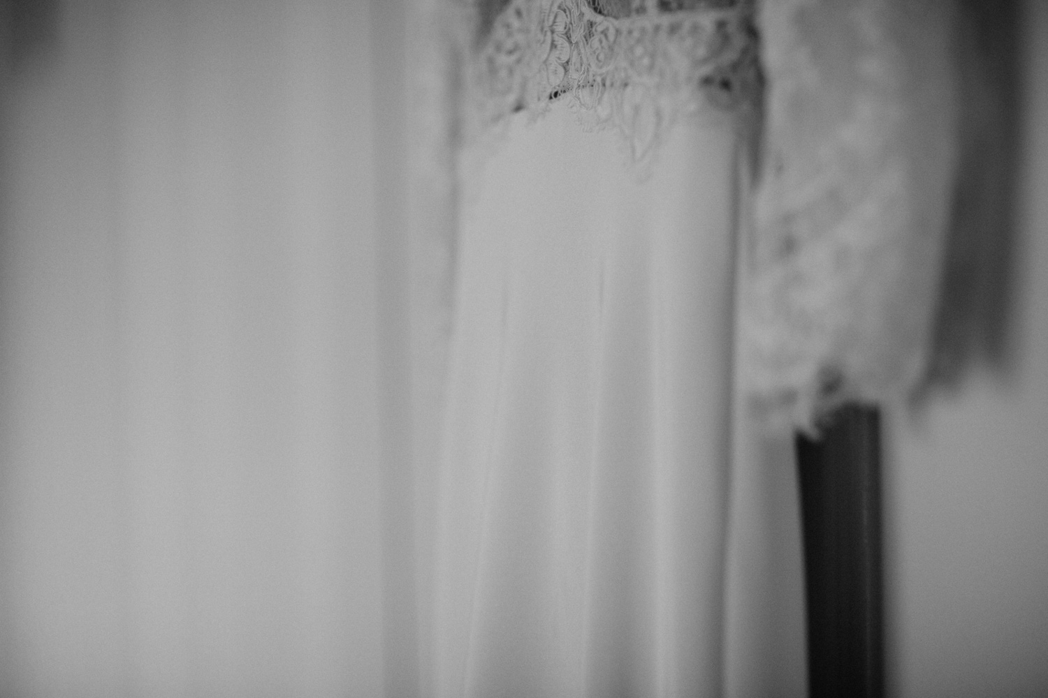 灰Alex-Mount Pleasant Wedding-Dean Raphael-22.jpg