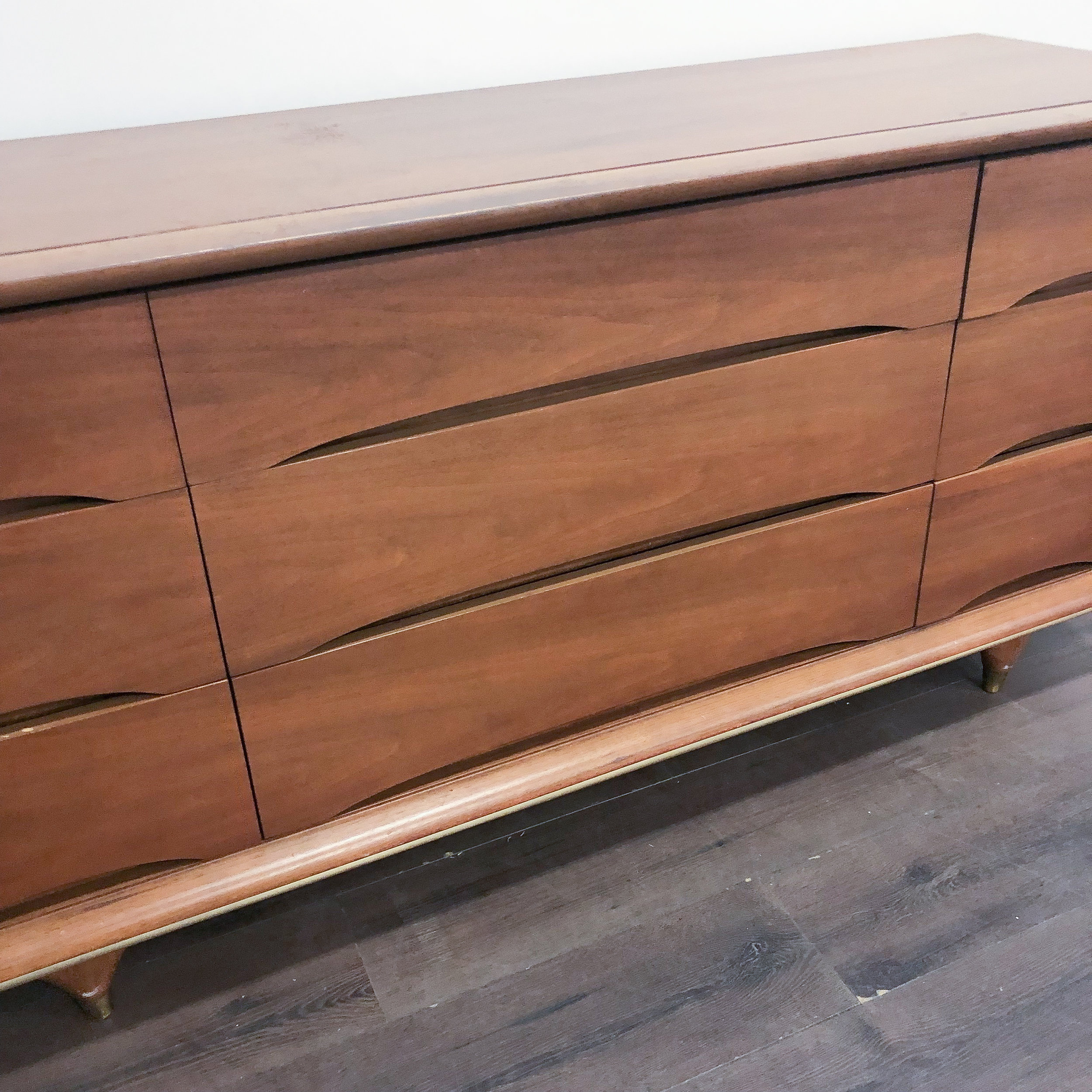 Vintage Refined Customizable Mcm Kent Coffey Dresser