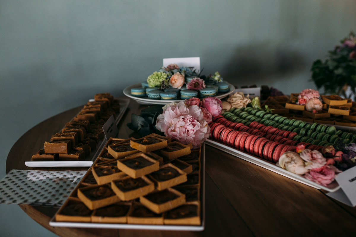 Sarah + Lloyd-Raffles Hotel Leeding-Peggy Saas-141.jpg