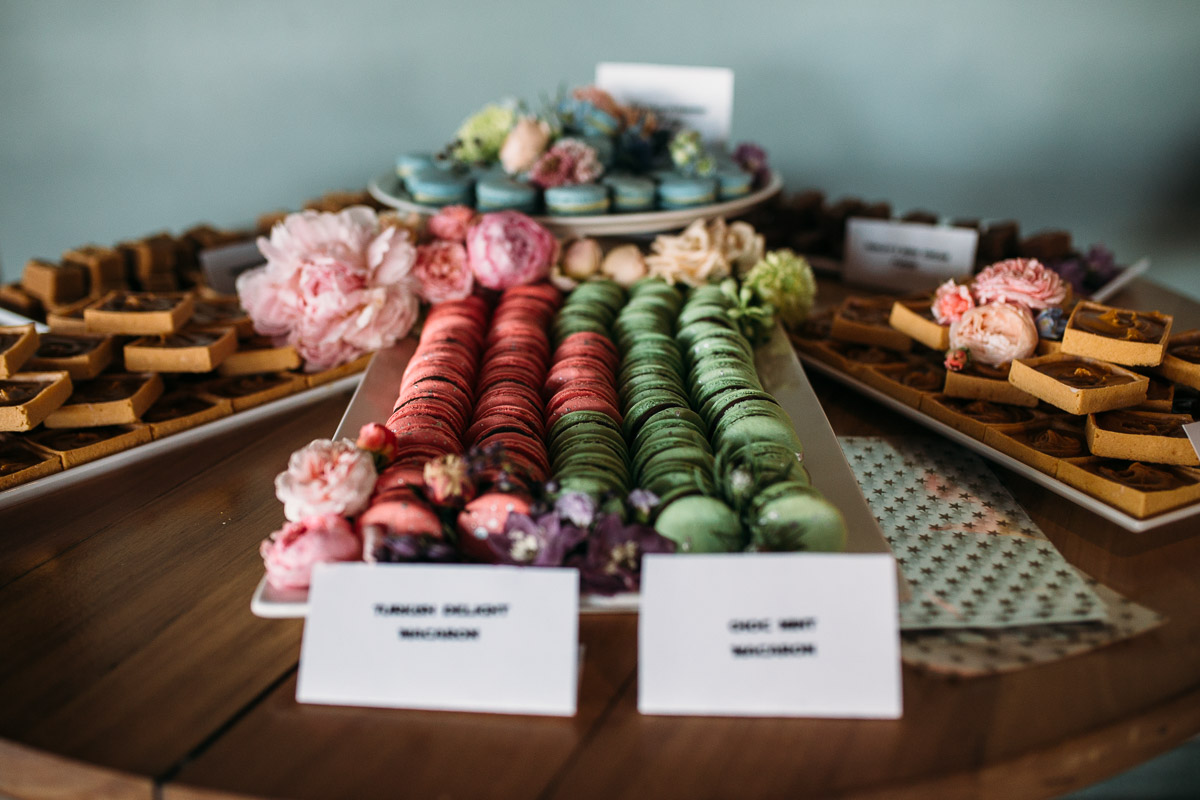 Sarah + Lloyd-Raffles Hotel Leeding-Peggy Saas-142.jpg