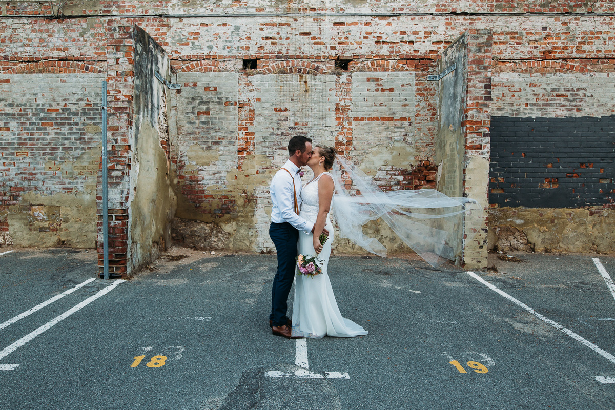 佩吉·萨斯(Peggy Saas)-Fremantle万象城摄影师-摩尔&Moore Cafe Wedding-3.jpg