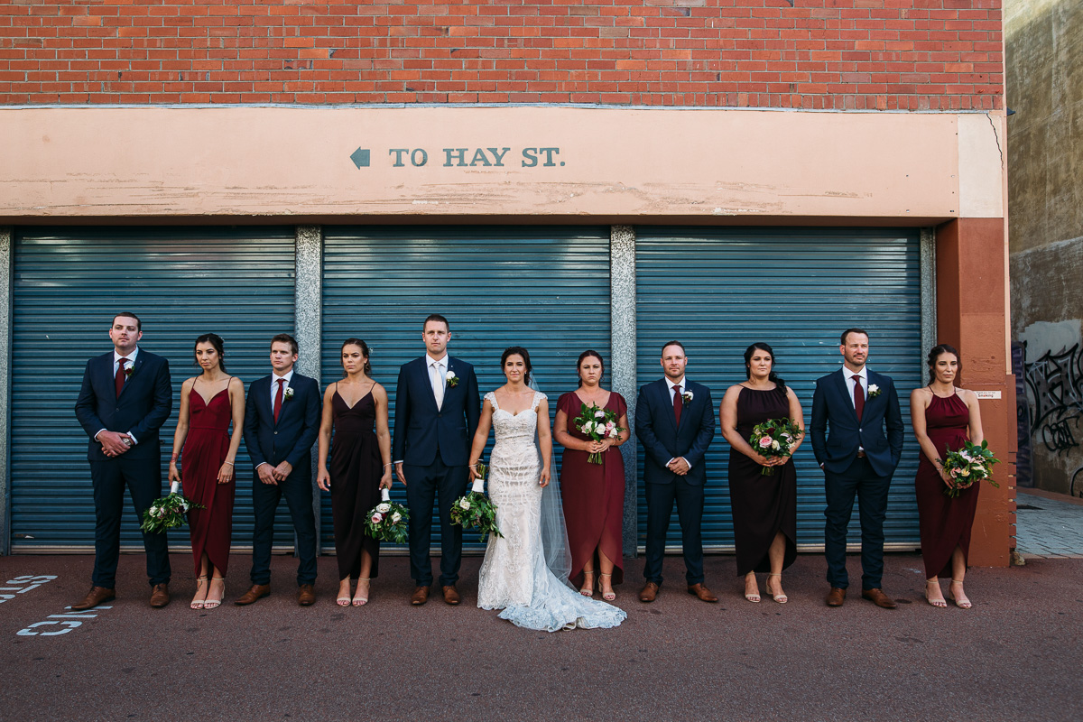 佩吉·萨斯(Peggy Saas)-珀斯(Perth)万象城摄影师-沃尔夫·莱恩(Wolf Lane)-玛蒂达湾(Matilda Bay)wedding.jpg