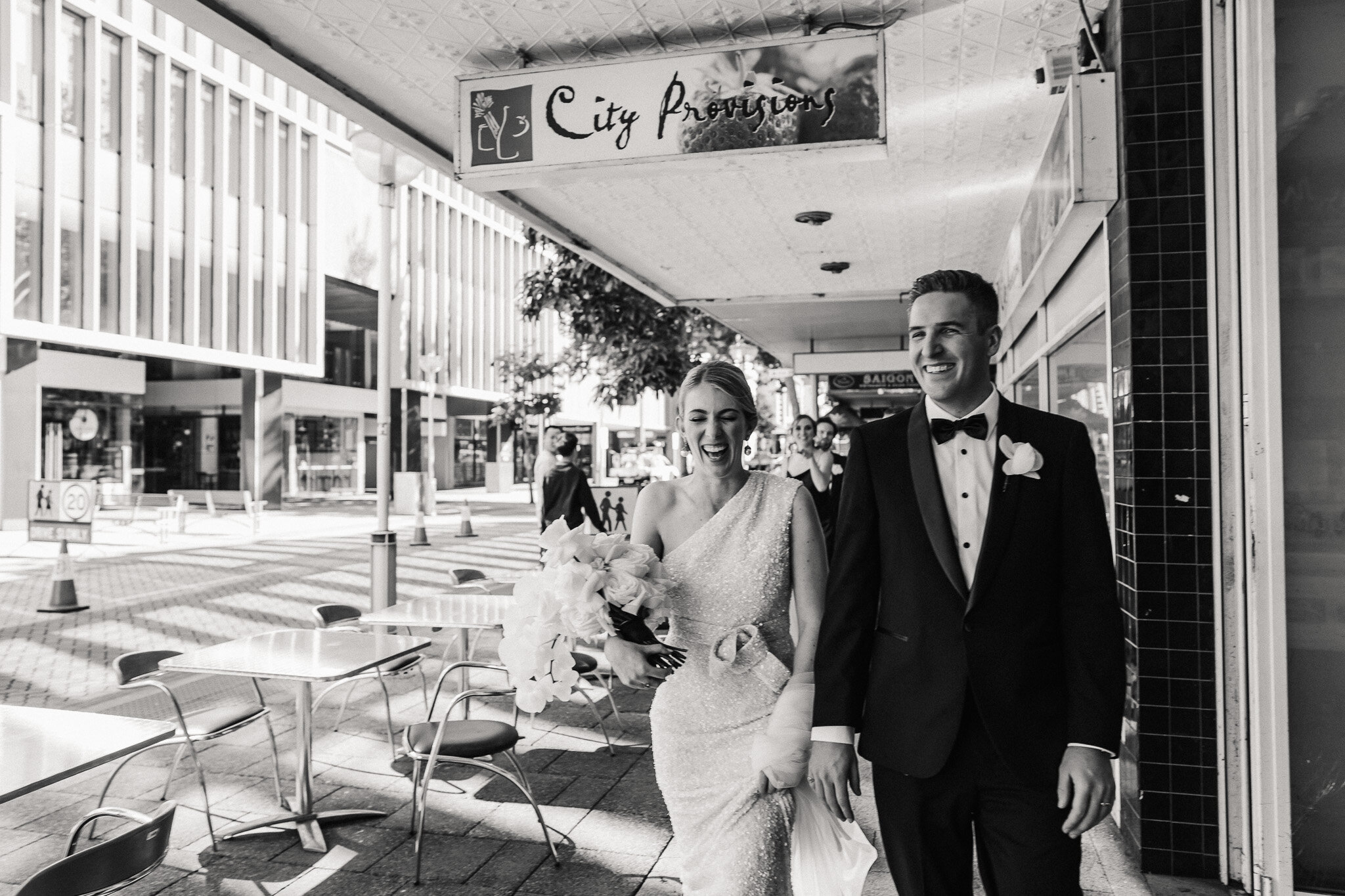 佩吉·萨斯(Peggy Saas)-珀斯(Perth)婚礼摄影师-马St酒吧Wedding-15.jpg