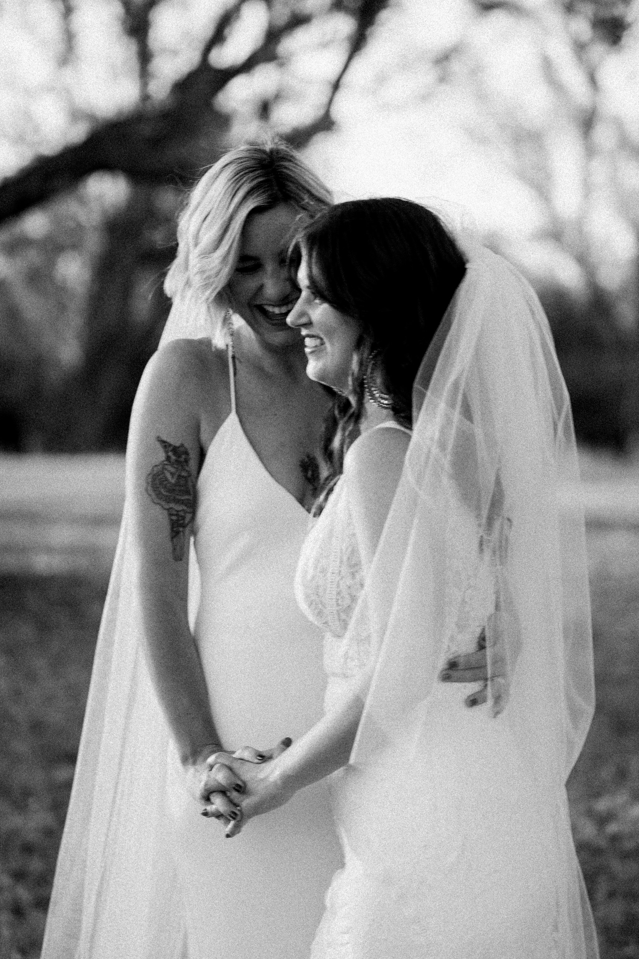佩吉·萨斯(Peggy Saas)-珀斯(Perth)婚礼摄影师-上游酿酒厂-LGBTQ Same Sex Wedding-17.jpg