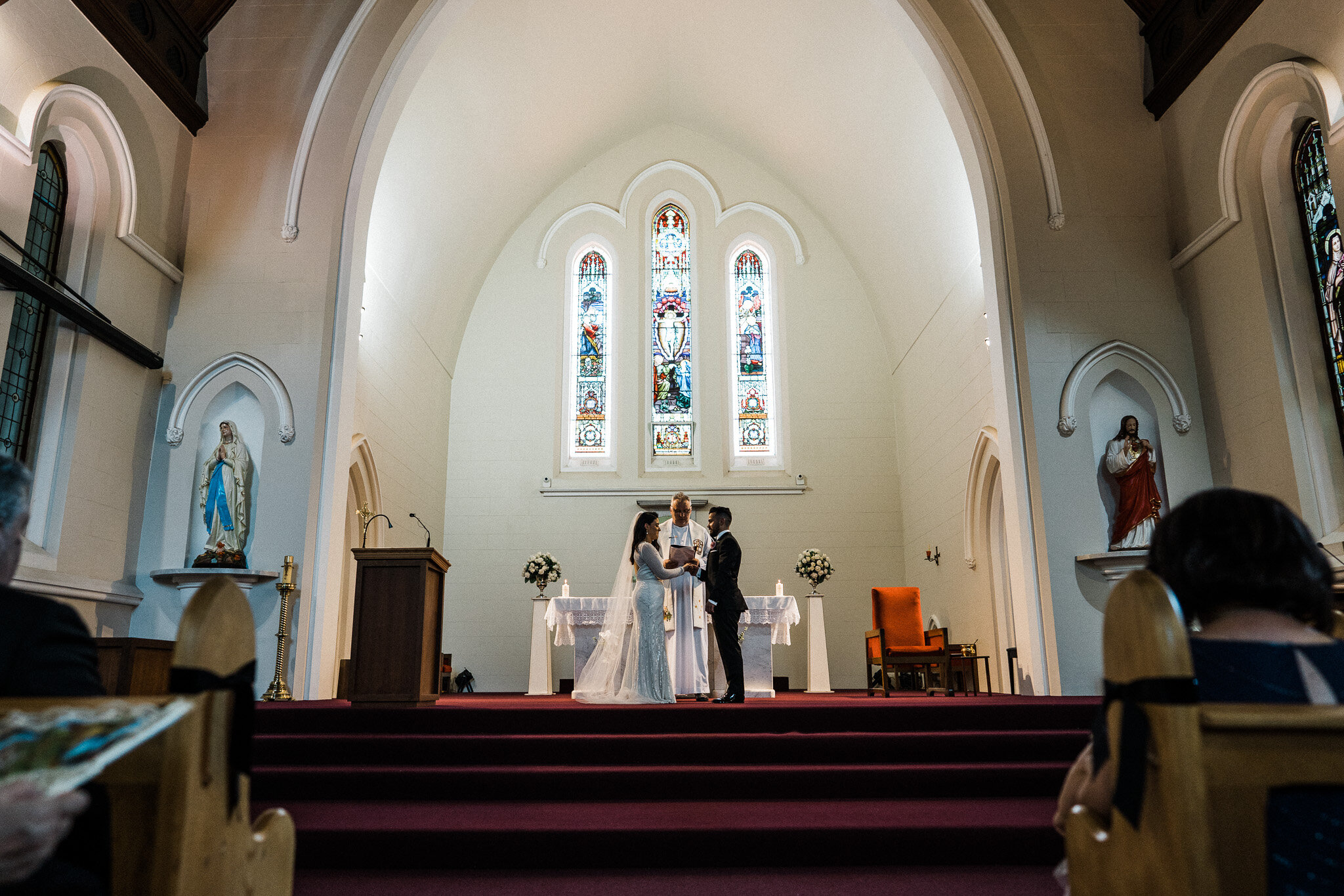 佩吉·萨斯(Perggy Saas)-珀斯(Perth)婚礼摄影师-圣心教堂(Sacred Heart Church)-COMO财政部-桑达福德葡萄酒婚礼-28.jpg