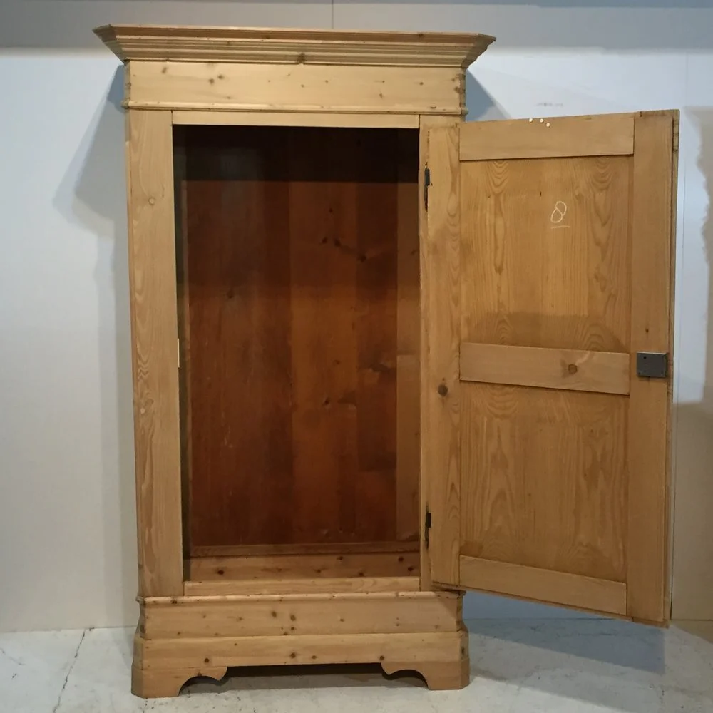 Tall Single French Antique Pine Wardrobe Dismantles D9705e