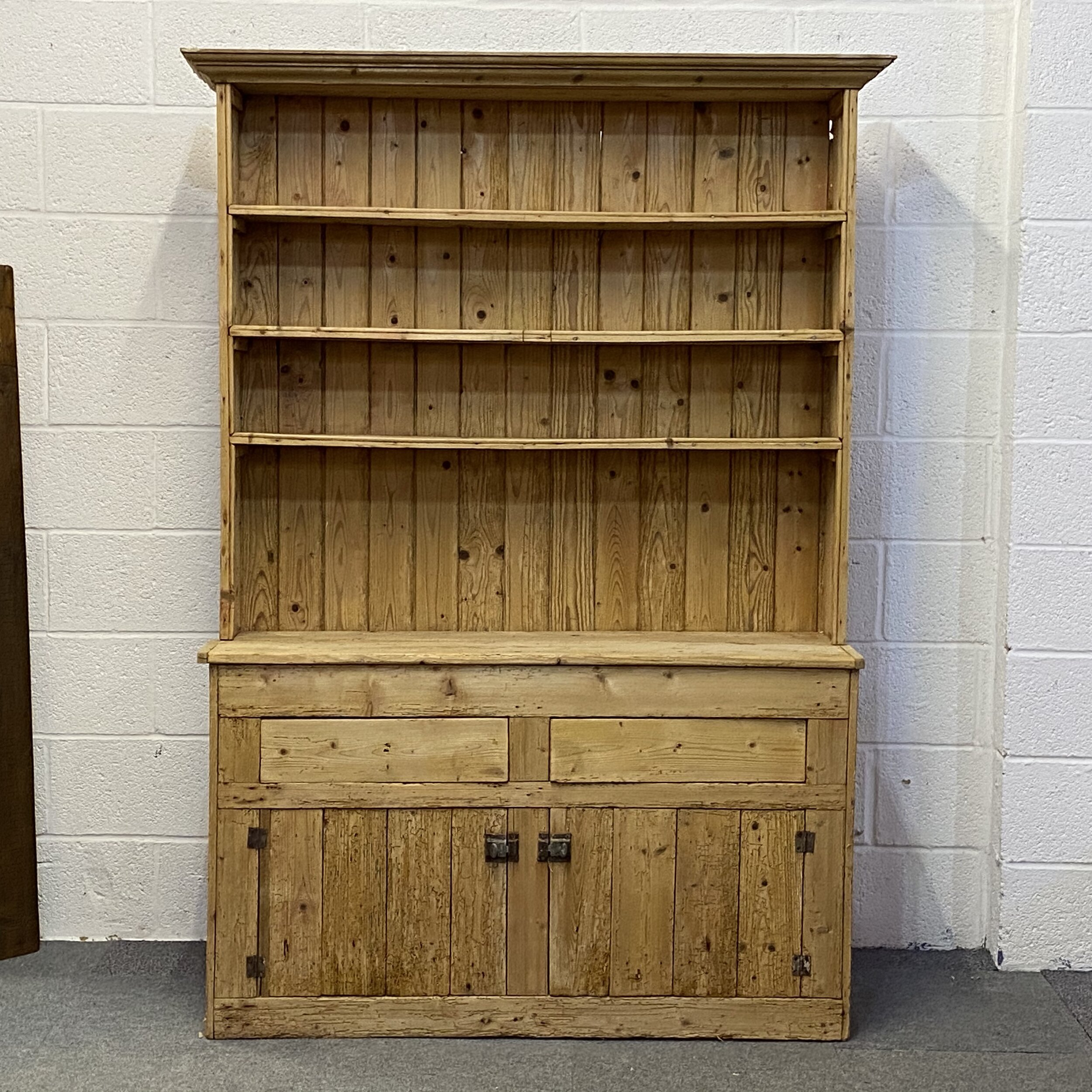Old Irish Pine Rustic Farmhouse Dresser E4200d Pinefinders Old